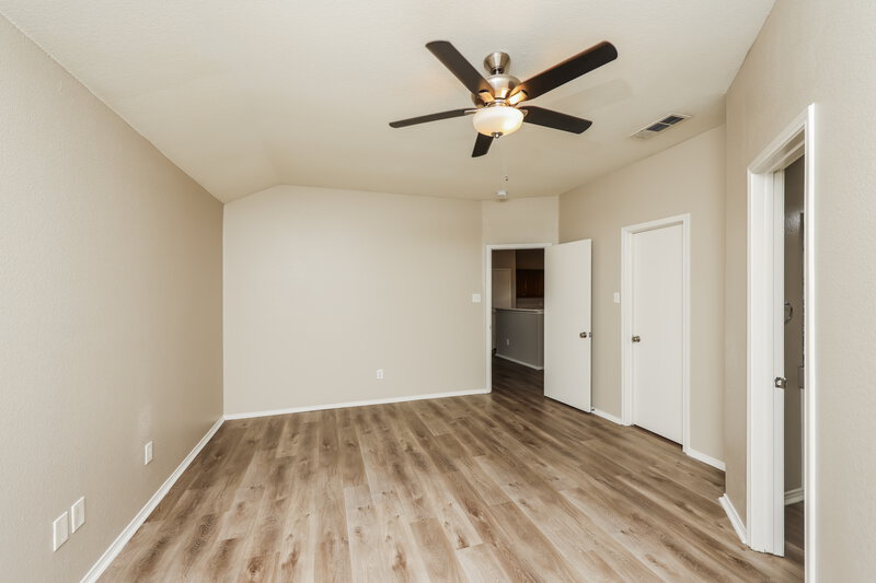 2,295/Mo, 1748 Cansler Lane Lancaster, TX 75134 Main Bedroom View 2