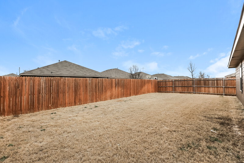 2,050/Mo, 829 Walls Blvd Crowley, TX 76036 Rear View