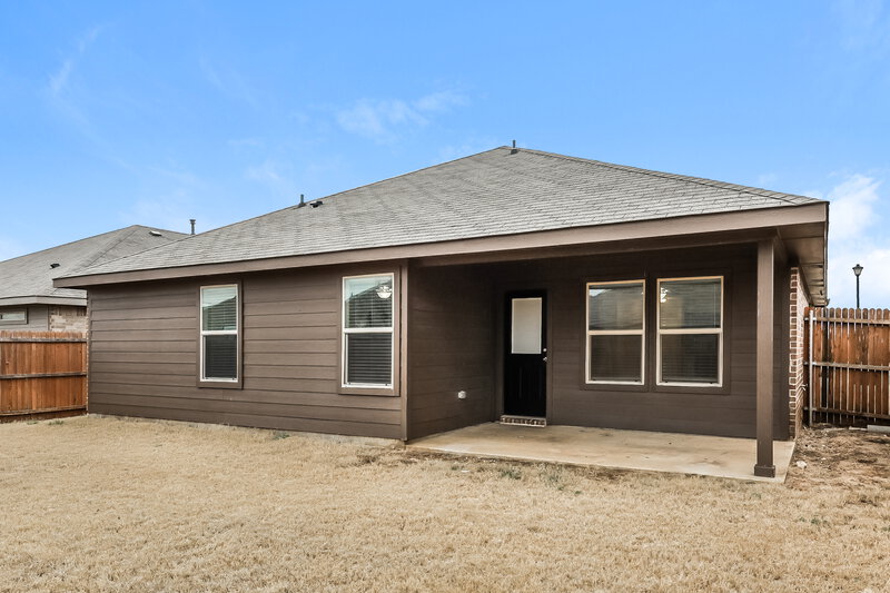 2,050/Mo, 829 Walls Blvd Crowley, TX 76036 Rear View 2