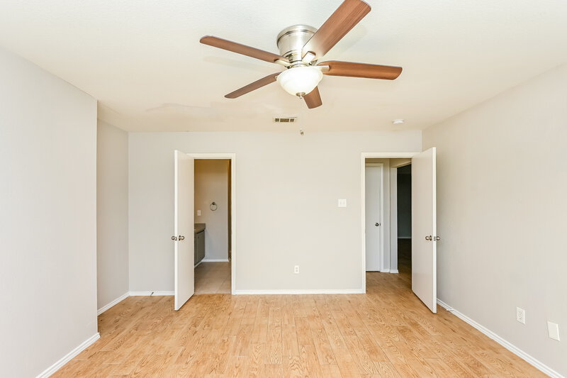 1,965/Mo, 2104 Deniro Drive Fort Worth, TX 76134 Main Bedroom View 2