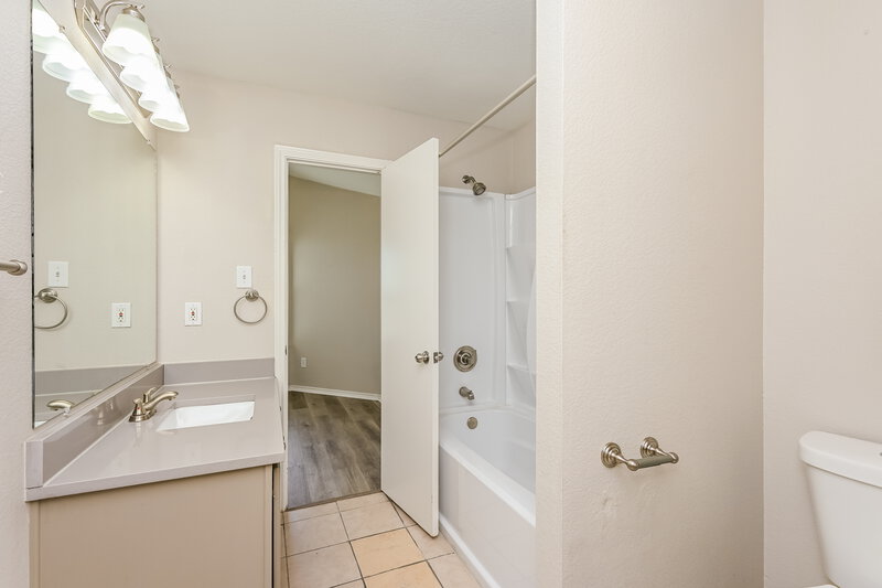 1,965/Mo, 2104 Deniro Drive Fort Worth, TX 76134 Bathroom View