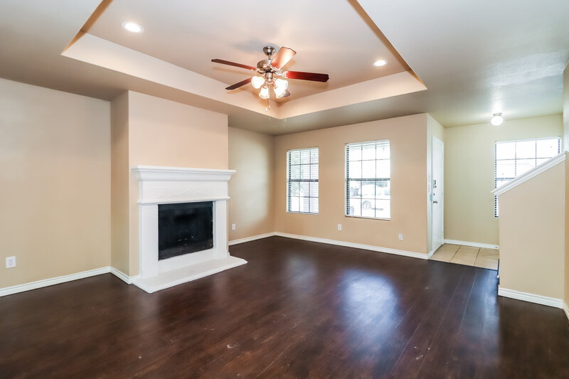 2,030/Mo, 2121 Deniro Dr Fort Worth, TX 76134 Living Room View 3