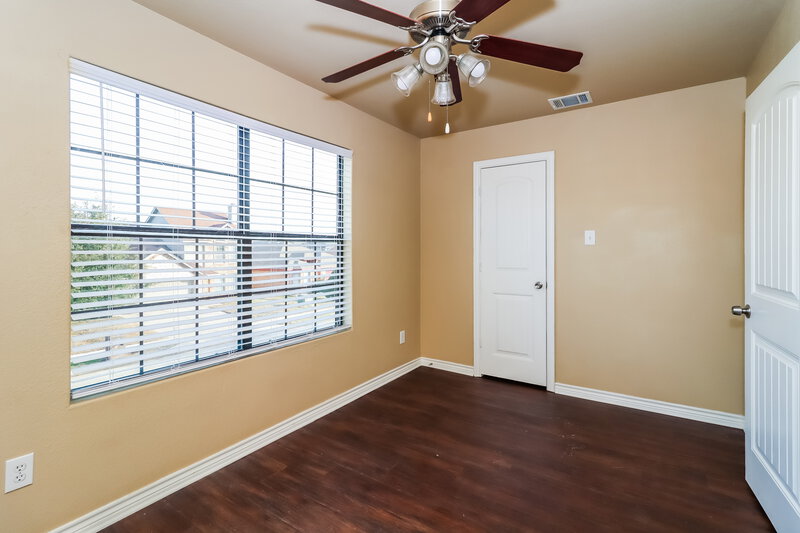2,030/Mo, 2121 Deniro Dr Fort Worth, TX 76134 Bedroom View