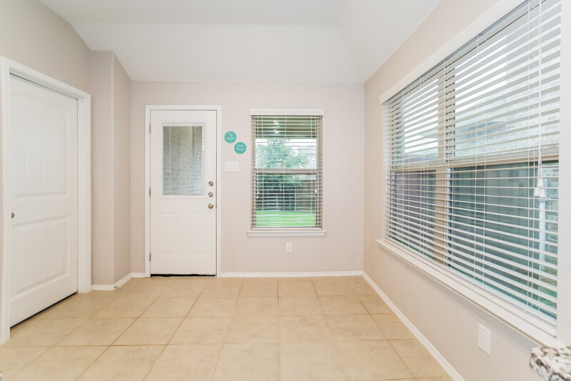 2,205/Mo, 2436 Evening Stone Drive Aubrey, TX 76227 Dining Room View
