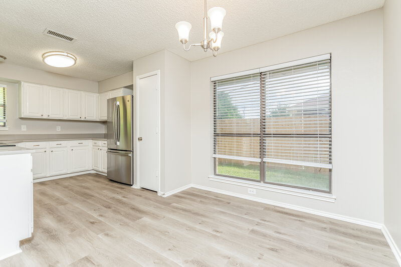 3,140/Mo, 1025 Meadow Creek Dr Lancaster, TX 75146 Breakfast Nook View