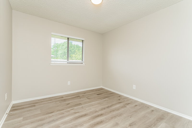 3,140/Mo, 1025 Meadow Creek Dr Lancaster, TX 75146 Bedroom View 2