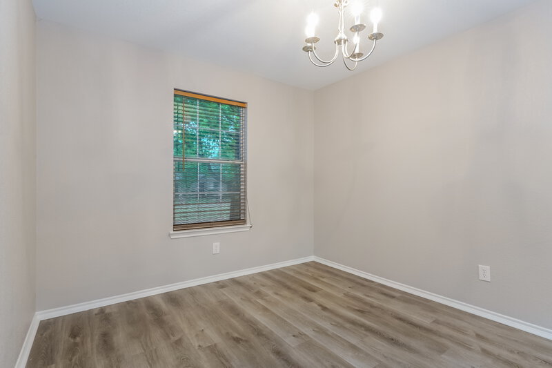 2,080/Mo, 1933 Indian Lilac Lancaster, TX 75146 Dining Room View