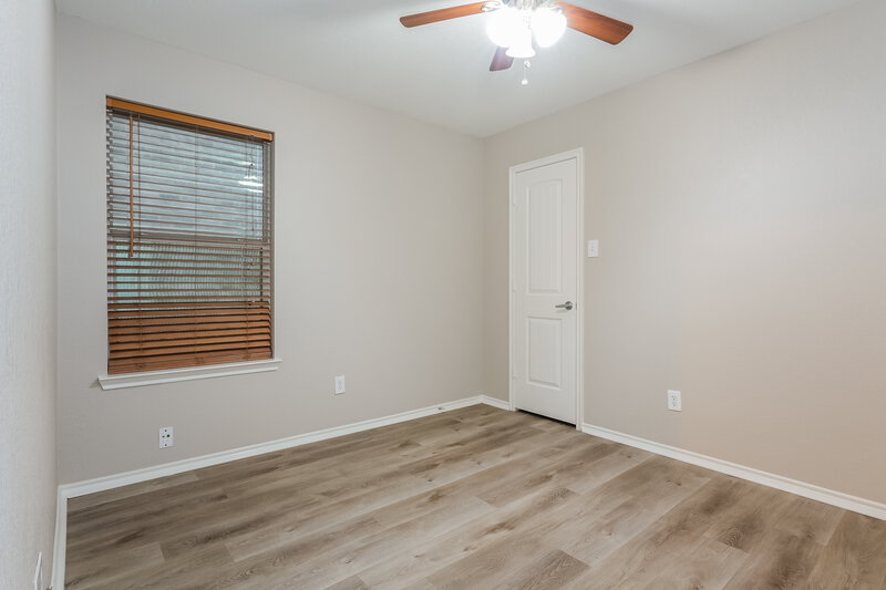 2,080/Mo, 1933 Indian Lilac Lancaster, TX 75146 Bedroom View 2
