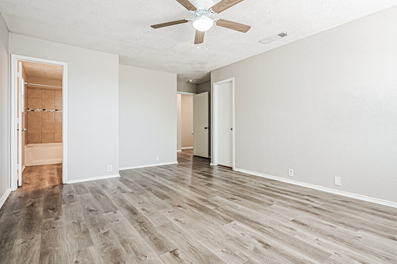 2,800/Mo, 1906 Purdue Drive Glenn Heights, TX 75154 Main Bedroom View 2