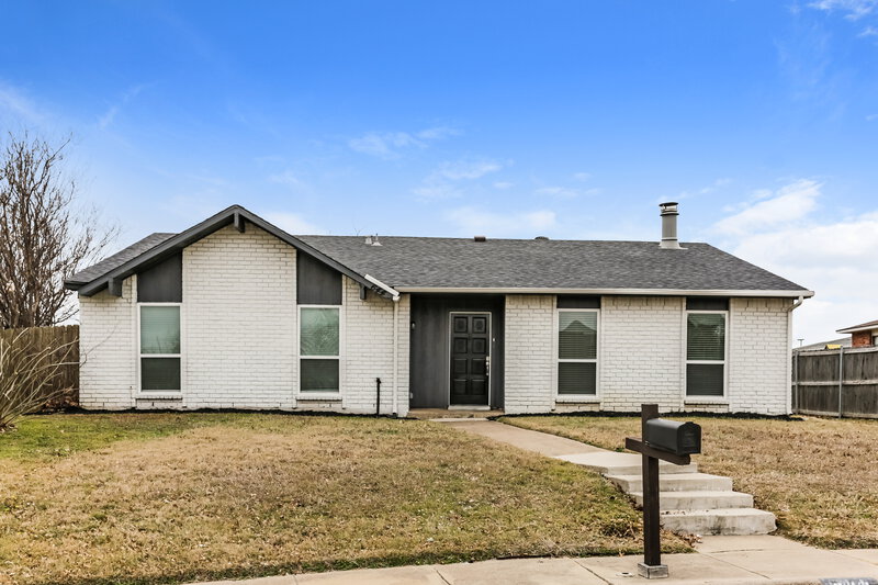 2,020/Mo, 644 Nora Lane Desoto, TX 75115 External View