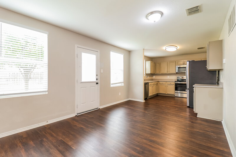 2,125/Mo, 1825 Shasta View Dr Justin, TX 76247 Living Room View