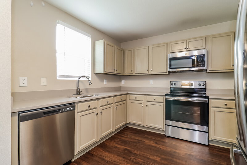 2,125/Mo, 1825 Shasta View Dr Justin, TX 76247 Kitchen View 2