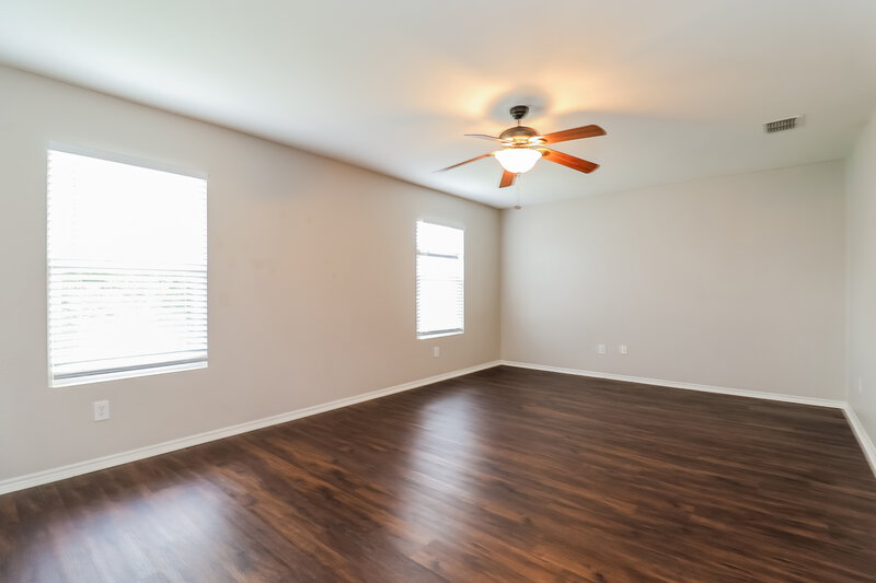 2,125/Mo, 1825 Shasta View Dr Justin, TX 76247 Main Bedroom View