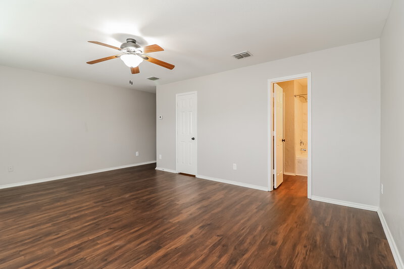 2,125/Mo, 1825 Shasta View Dr Justin, TX 76247 Main Bedroom View 3