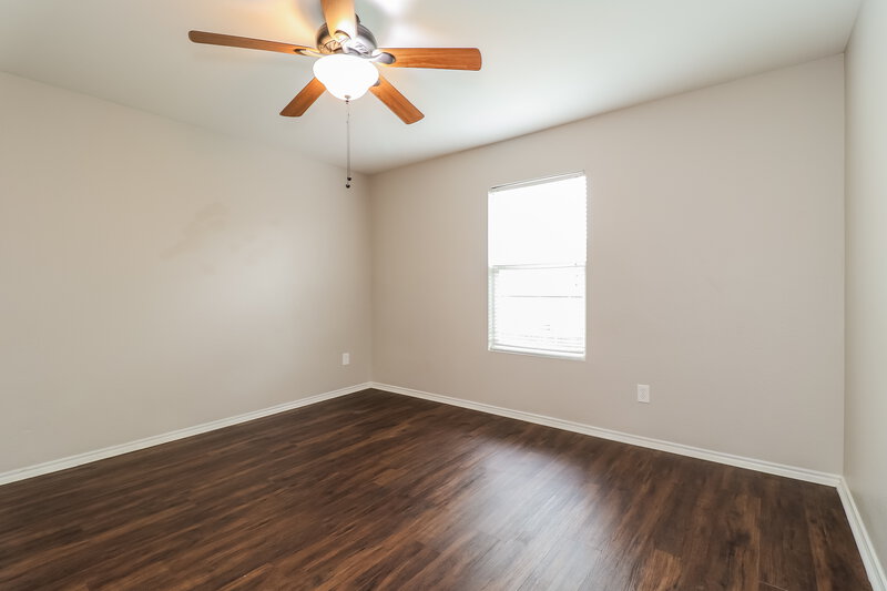2,125/Mo, 1825 Shasta View Dr Justin, TX 76247 Bedroom View 2