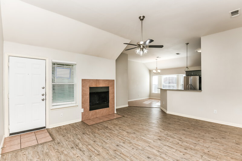 2,530/Mo, 6601 Rockdale Road Fort Worth, TX 76134 Living Room View