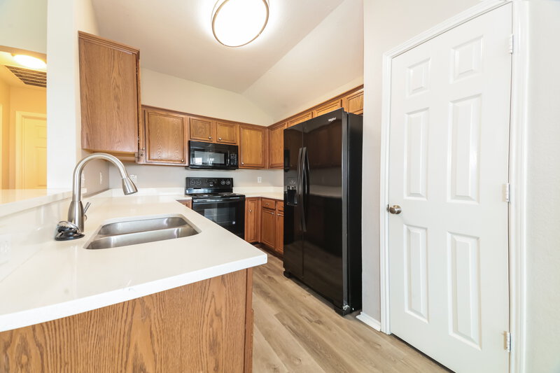 1,875/Mo, 120 Meadow View Ln Anna, TX 75409 Kitchen View 2