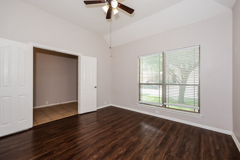 2,280/Mo, 636 Brooks St Crowley, TX 76036 Office View