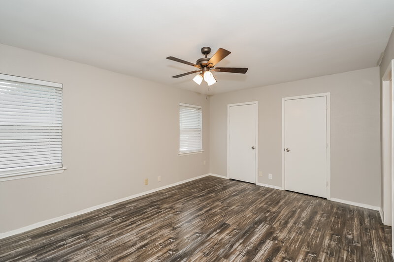 1,650/Mo, 1008 Autumn Oak Dr Denton, TX 76209 Main Bedroom View 2