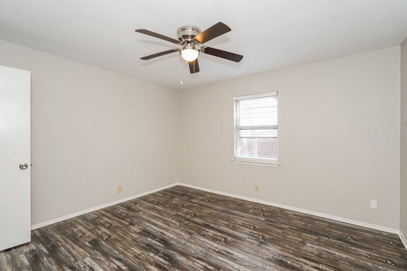 1,650/Mo, 1008 Autumn Oak Dr Denton, TX 76209 Bedroom View 3