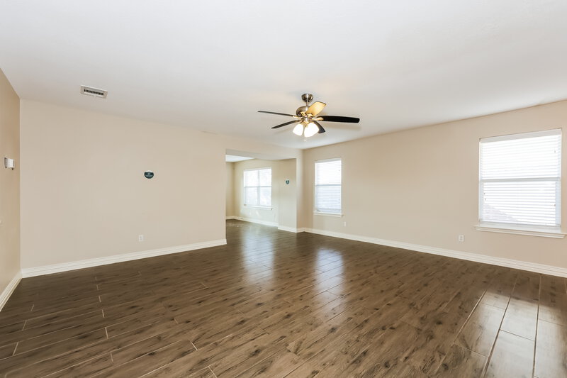 2,730/Mo, 109 Heritage Drive Crowley, TX 76036 Living Room View 3