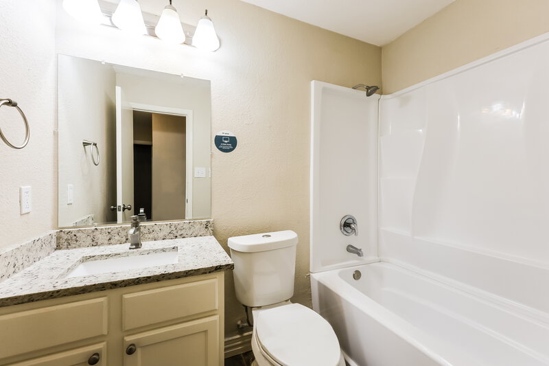 2,730/Mo, 109 Heritage Drive Crowley, TX 76036 Bathroom View