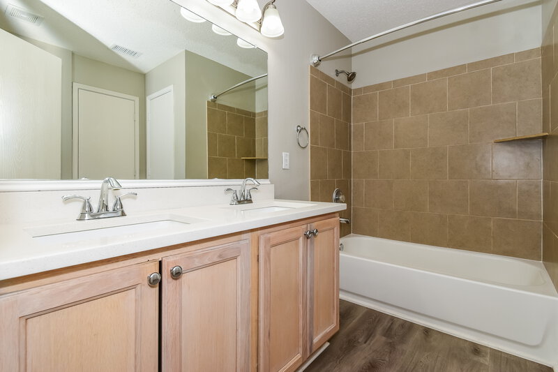 2,040/Mo, 1704 Chesterwood Drive Rockwall, TX 75032 Main Bathroom View