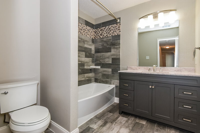 2,040/Mo, 1704 Chesterwood Drive Rockwall, TX 75032 Bathroom View