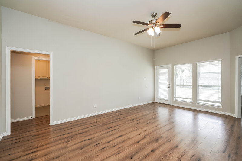 2,060/Mo, 211 Dove Meadows Krum, TX 76249 Living Room View 4
