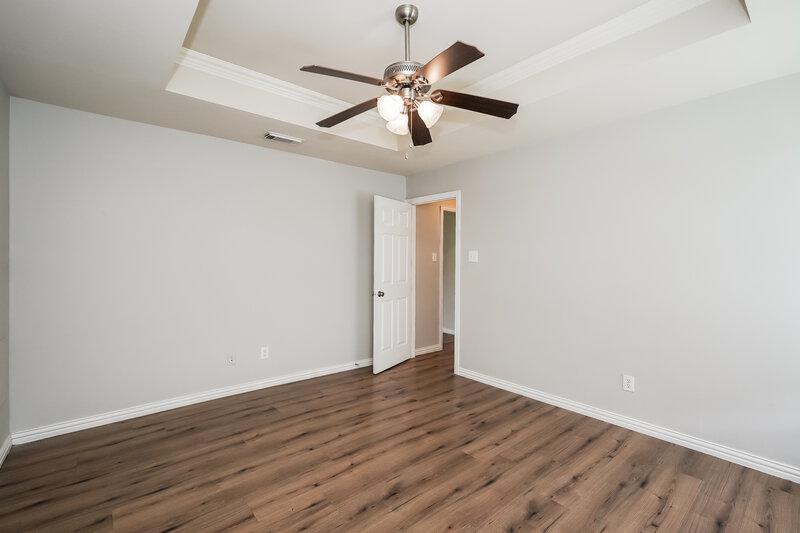 2,060/Mo, 211 Dove Meadows Krum, TX 76249 Main Bedroom View