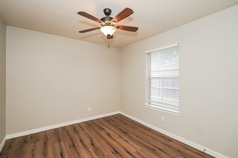 2,060/Mo, 211 Dove Meadows Krum, TX 76249 Bedroom View 2