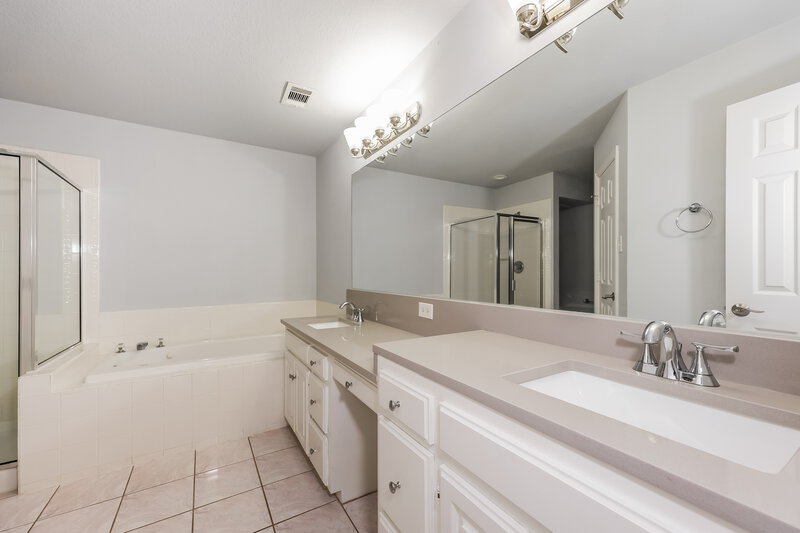 1,955/Mo, 1210 E 6th Street Krum, TX 76249 Main Bathroom View 2
