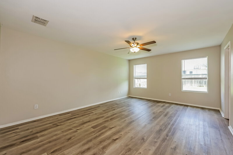1,790/Mo, 1104 Cottonwood Dr Crowley, TX 76036 Main Bedroom View