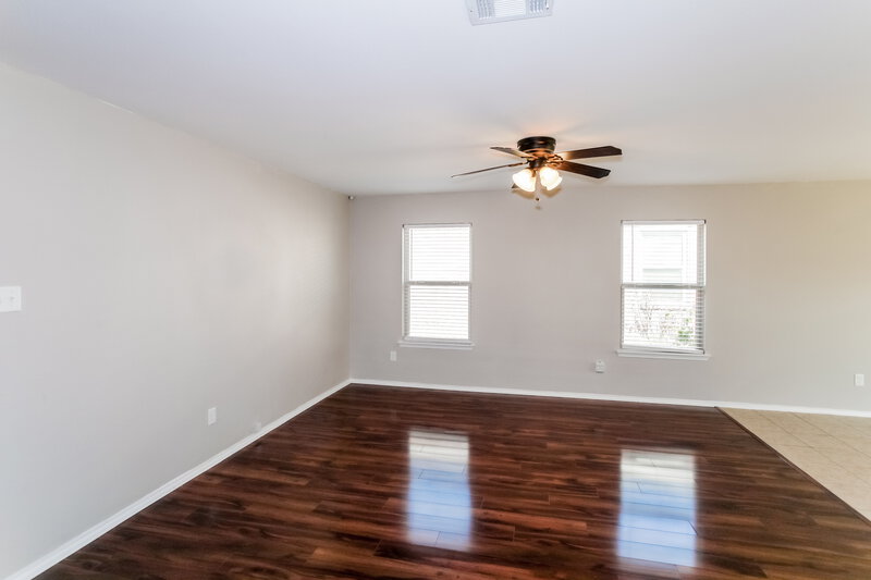 2,115/Mo, 5432 Shady Springs Trl Fort Worth, TX 76179 Living Room View 2