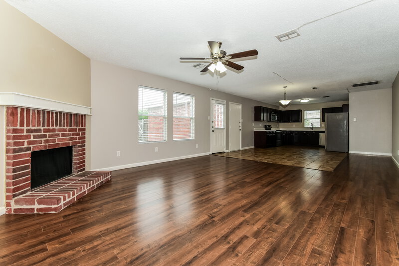 2,265/Mo, 2316 Graystone Dr Rockwall, TX 75032 Living Room View 2