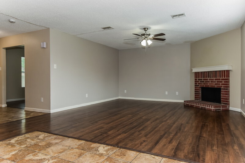 2,265/Mo, 2316 Graystone Dr Rockwall, TX 75032 Living Room View 3