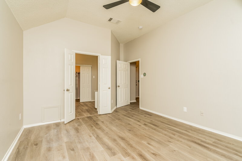 1,995/Mo, 1530 Montreal Lane Glenn Heights, TX 75154 Master Bedroom View 2