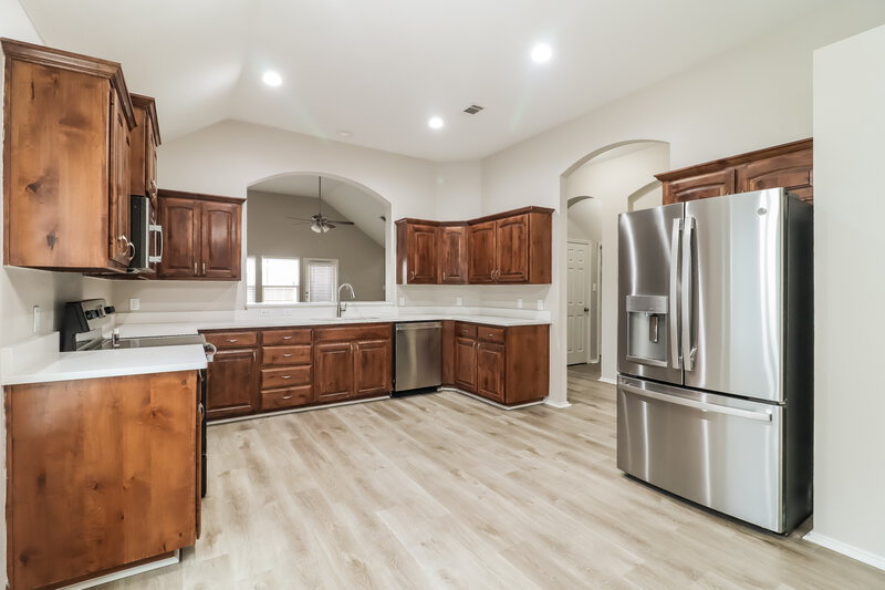 2,105/Mo, 11228 Whispering Brook Ln Fort Worth, TX 76140 Kitchen View
