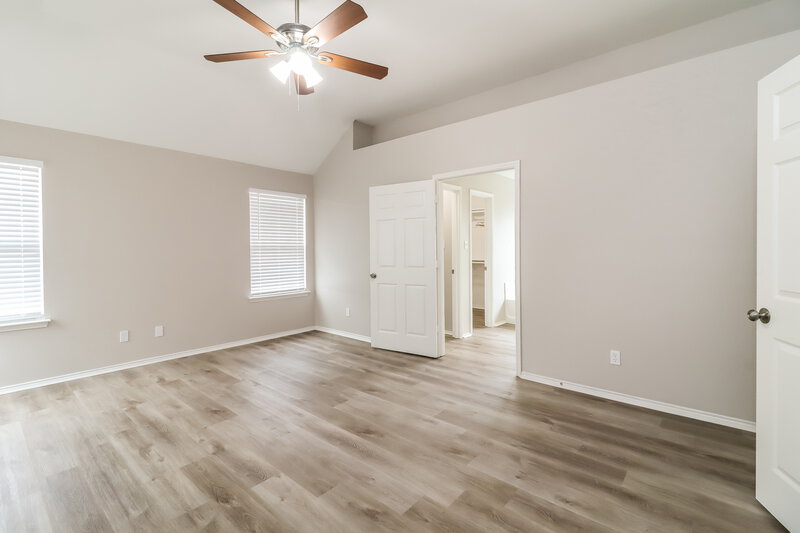 2,105/Mo, 11228 Whispering Brook Ln Fort Worth, TX 76140 Main Bedroom View 2