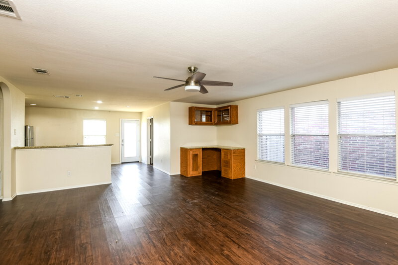 2,205/Mo, 6708 Friendsway Dr Fort Worth, TX 76137 Living Room View