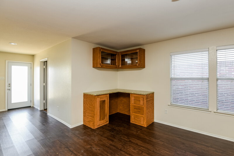 2,205/Mo, 6708 Friendsway Dr Fort Worth, TX 76137 Living Room View 3