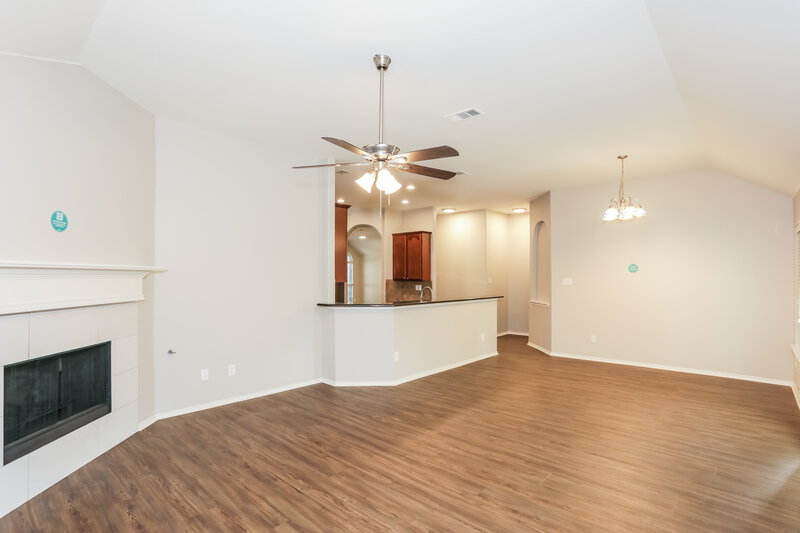 2,685/Mo, 4420 Double Oak Ln Fort Worth, TX 76123 Living Room View 2