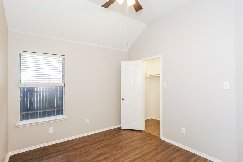 2,685/Mo, 4420 Double Oak Ln Fort Worth, TX 76123 Bedroom View 3