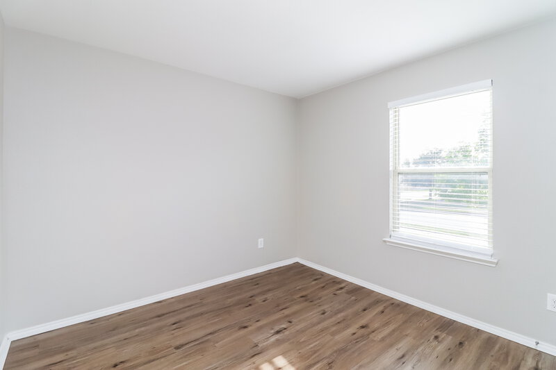 2,205/Mo, 904 Bee Creek Ln Fort Worth, TX 76120 Bedroom View