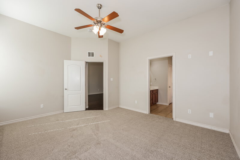 2,630/Mo, 4309 Twinleaf Dr Fort Worth, TX 76036 Main Bedroom View