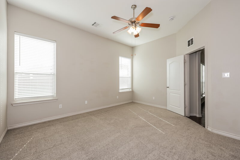 2,630/Mo, 4309 Twinleaf Dr Fort Worth, TX 76036 Main Bedroom View 2