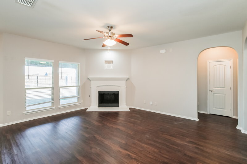 2,860/Mo, 2309 Freeland Ridge Dr Fort Worth, TX 76177 Living Room View 2