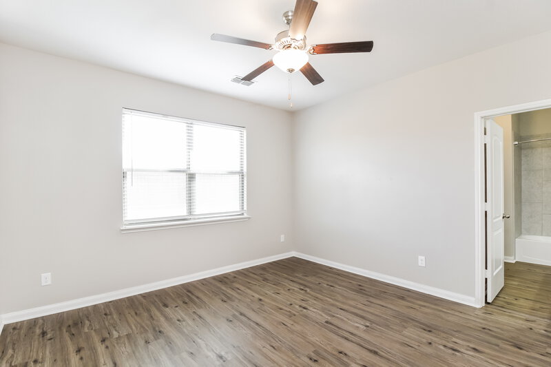 2,080/Mo, 204 Aaron St Anna, TX 75409 Main Bedroom View