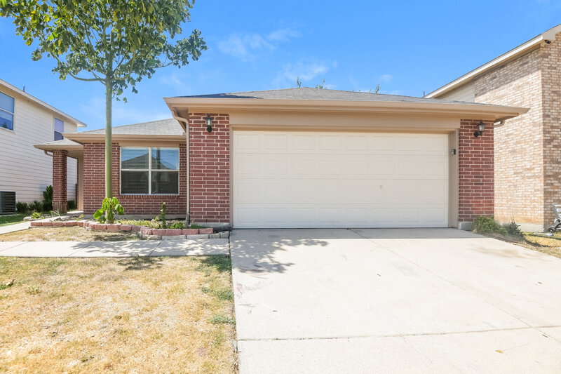1,980/Mo, 205 Allenwood Dr Fort Worth, TX 76134 External View