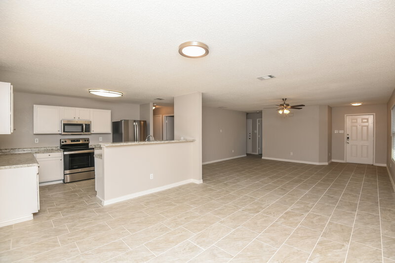 1,980/Mo, 205 Allenwood Dr Fort Worth, TX 76134 Living Room View 2